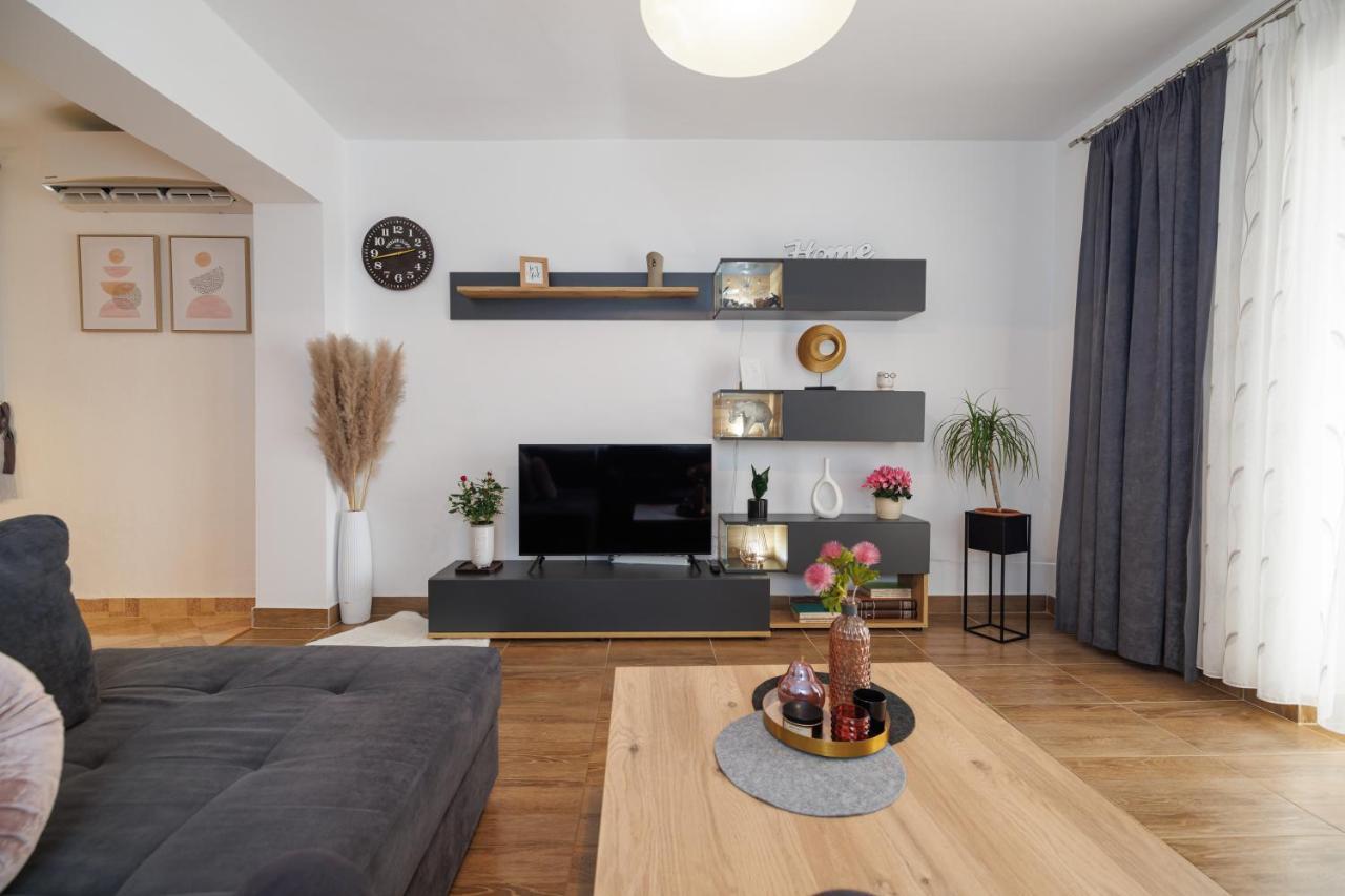 Spacious And Modern App With Big Terrace Малинска Экстерьер фото