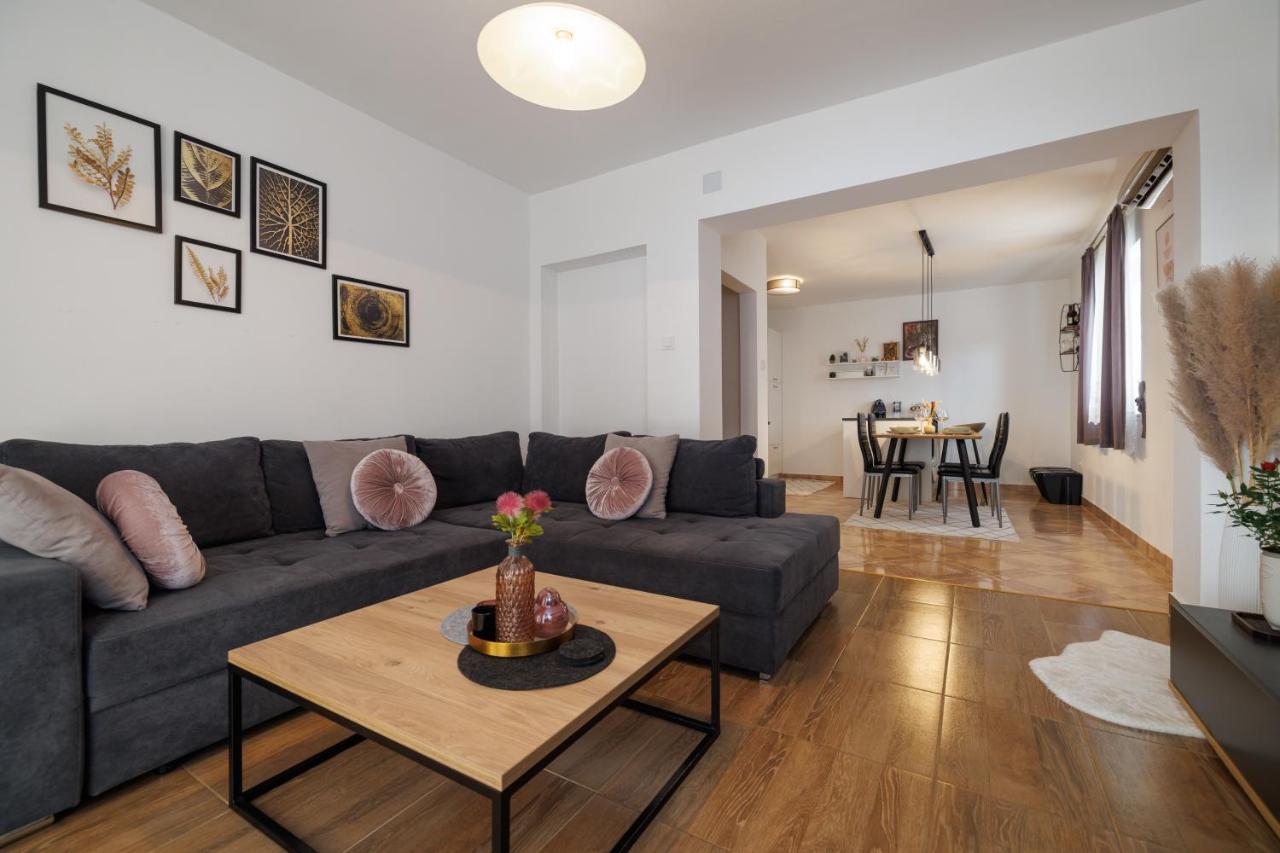 Spacious And Modern App With Big Terrace Малинска Экстерьер фото