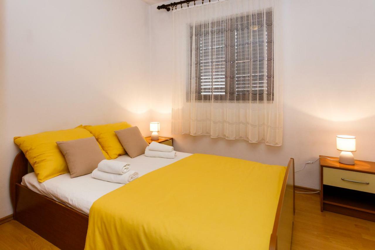 Spacious And Modern App With Big Terrace Малинска Экстерьер фото