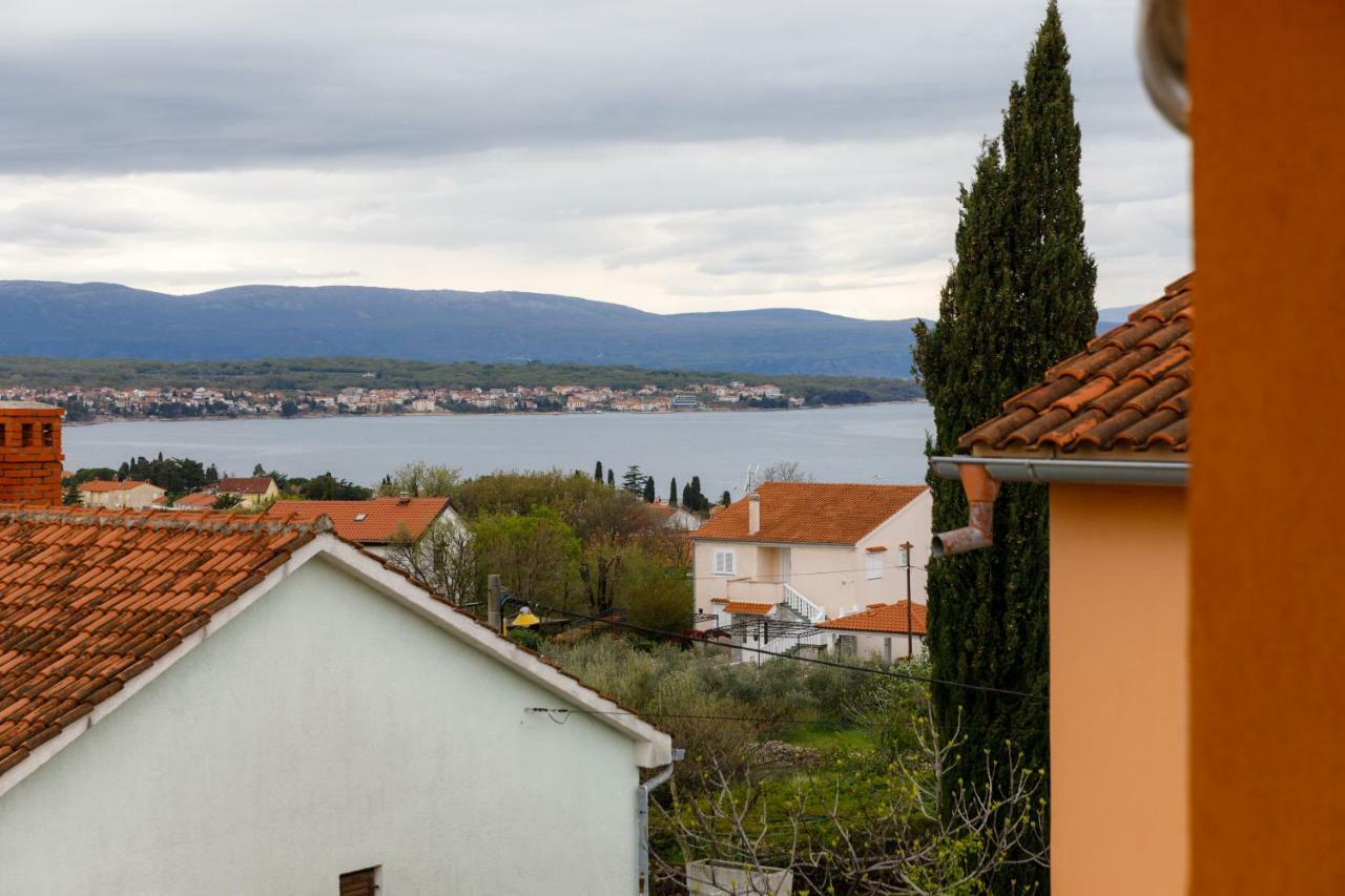 Spacious And Modern App With Big Terrace Малинска Экстерьер фото
